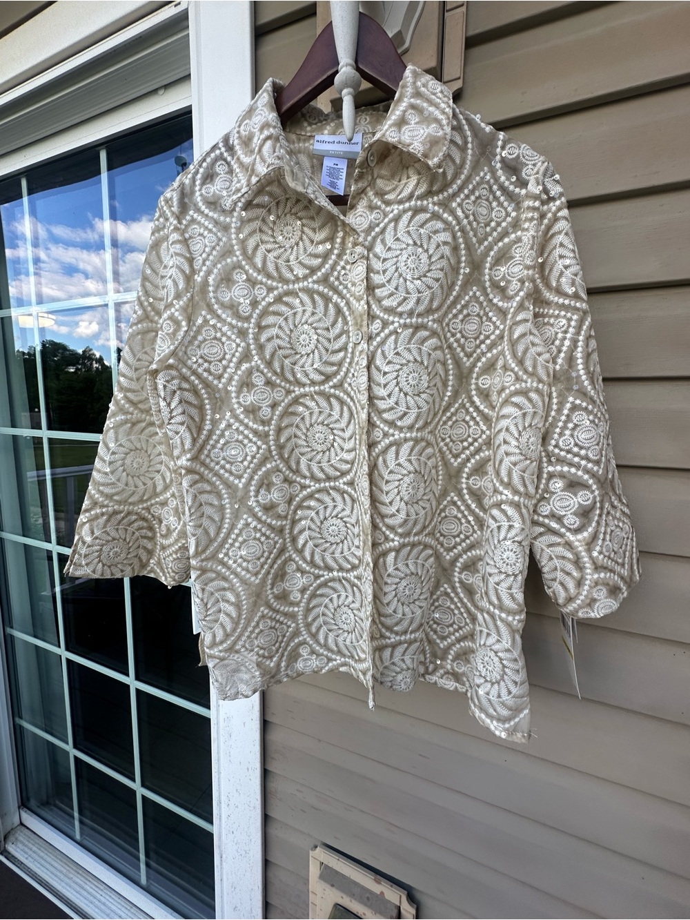 NWT Alfred Dunner petite Medallion Design With Sequins medium Beige Blouse Shirt